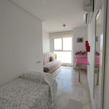 Atico Duplex Con Vistas Al Mar. Dos Plazas De Garaje Torremolinos Exterior foto