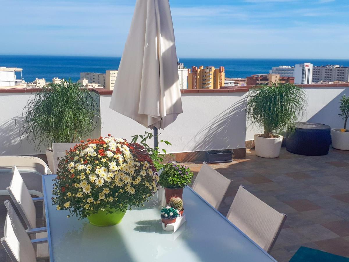 Atico Duplex Con Vistas Al Mar. Dos Plazas De Garaje Torremolinos Exterior foto