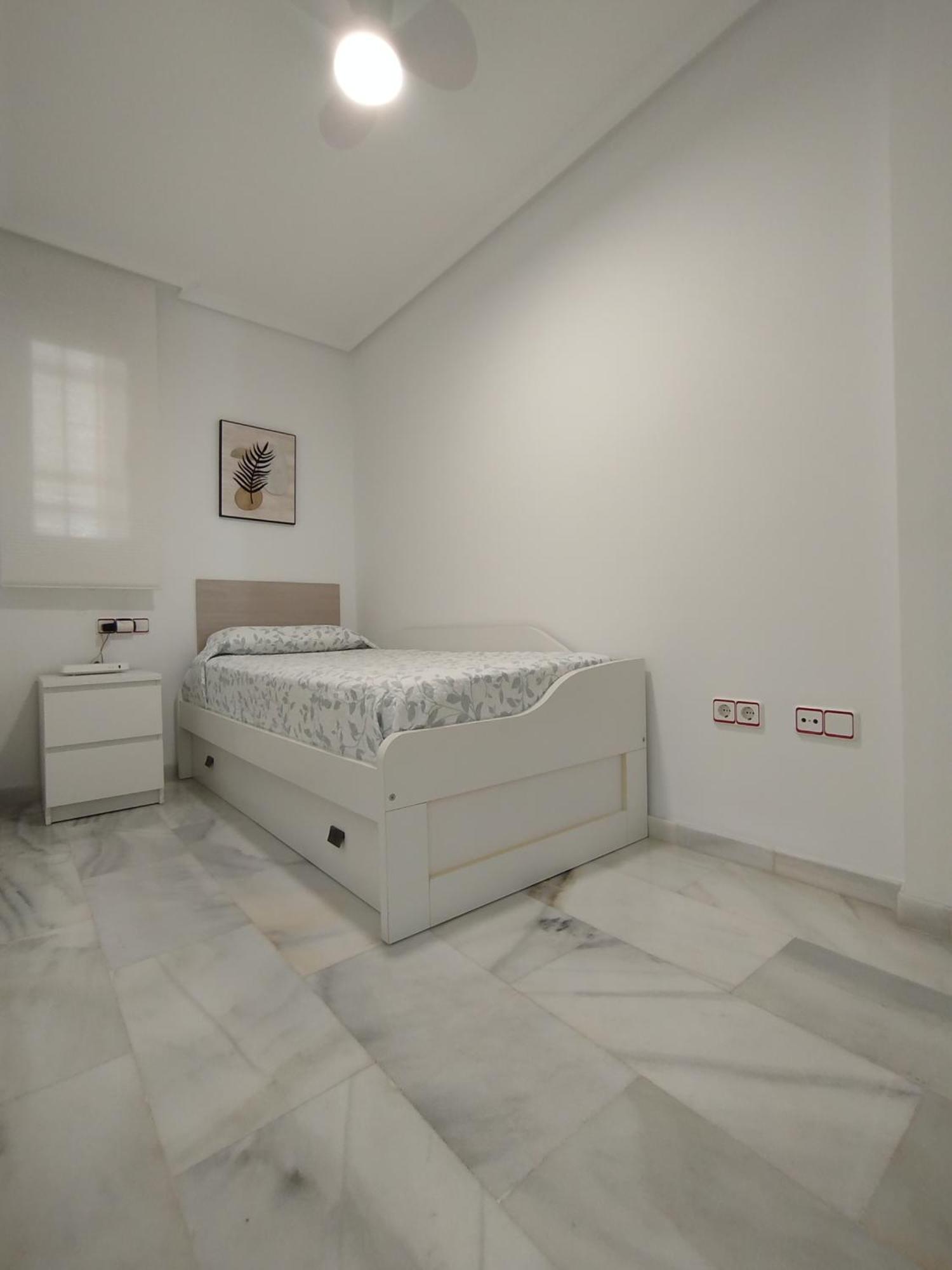 Atico Duplex Con Vistas Al Mar. Dos Plazas De Garaje Torremolinos Exterior foto
