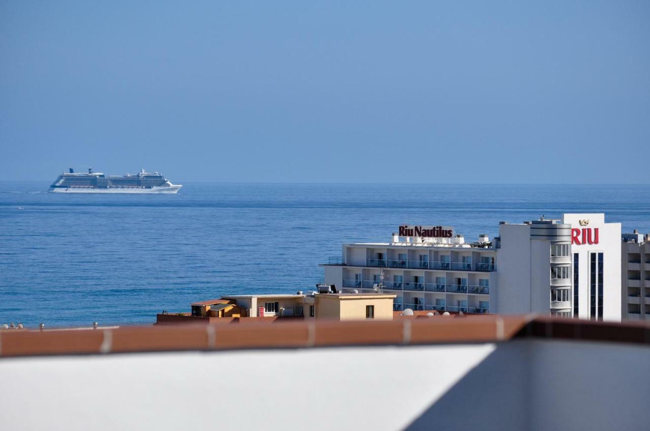 Atico Duplex Con Vistas Al Mar. Dos Plazas De Garaje Torremolinos Exterior foto